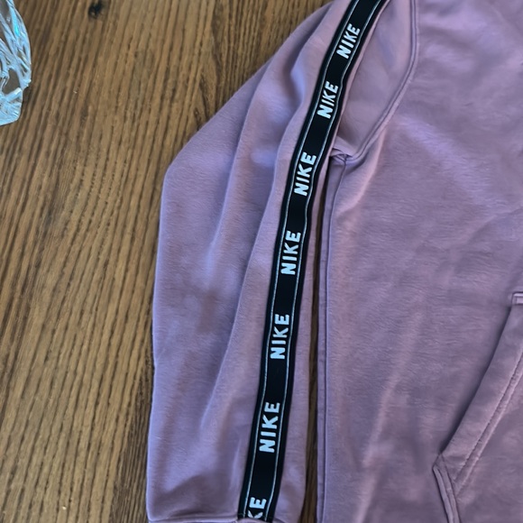 Nike Women’s Zip-Up Jacket, Medium - Picture 3 of 5